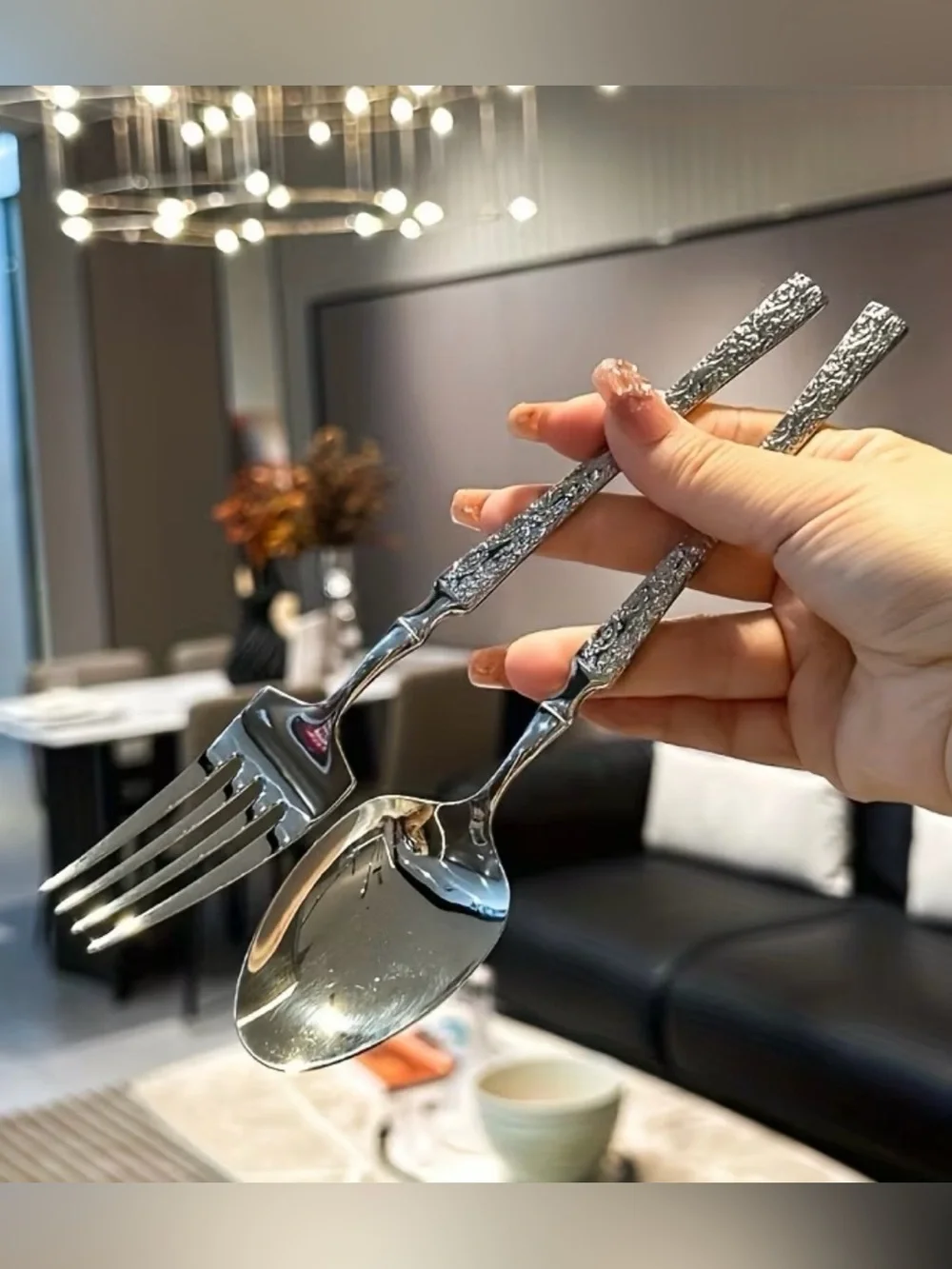 16-Piece Silver Textured Flatware Set for 4 Modern Elegant Cutlery